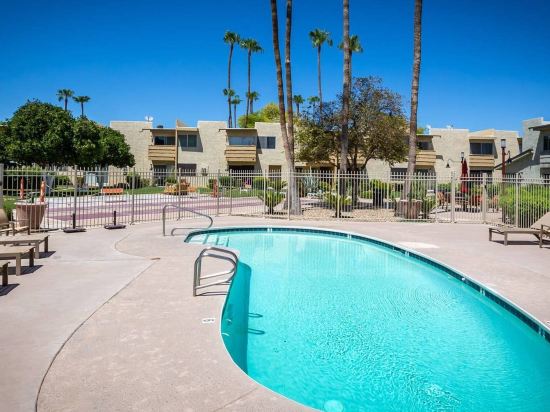 Updated Condo in A Old Town Scottsdale Location