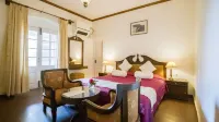 Tree of Life Grand Oak Manor Binsar