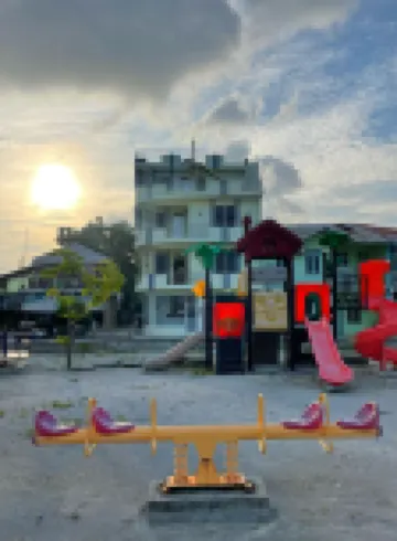 Oren Hotels in Maamigili Island