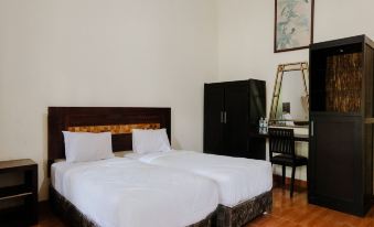 Mahkota Plengkung Hotel by ecommerceloka