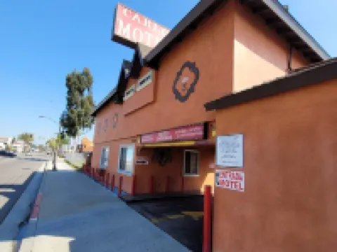 カルロ・モーテル コマースのホテル