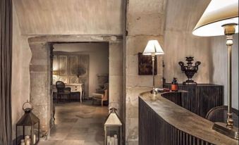 Mr & MRS Smith Seven Rooms Villadorata