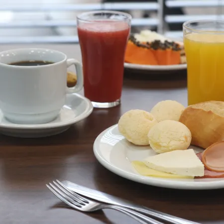 Hotel Valerim Itajaí / Navegantes