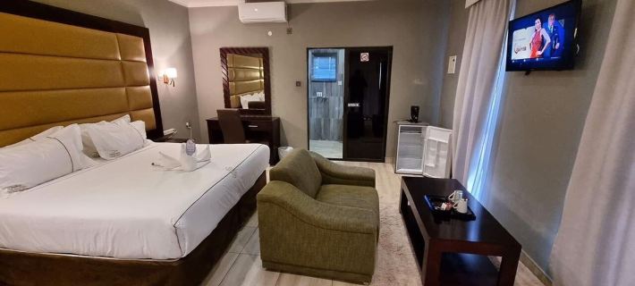 Makgovango Luxury Inn Hotels in Ngamiland North