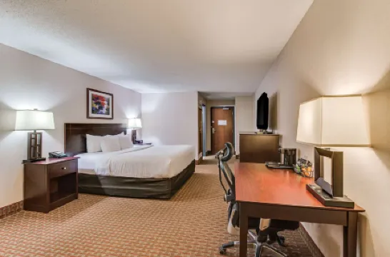 Clarion Hotel Convention Center