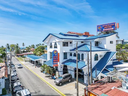 Oz Hotel & Sports Bar