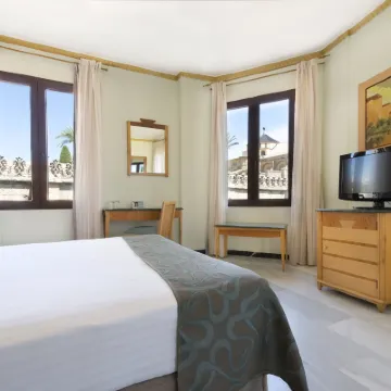 Eurostars Maimonides Hotels near Córdoba Synagogue