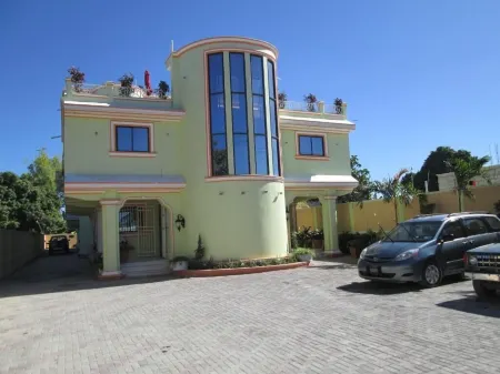 Hotel Tabarre 's Palace