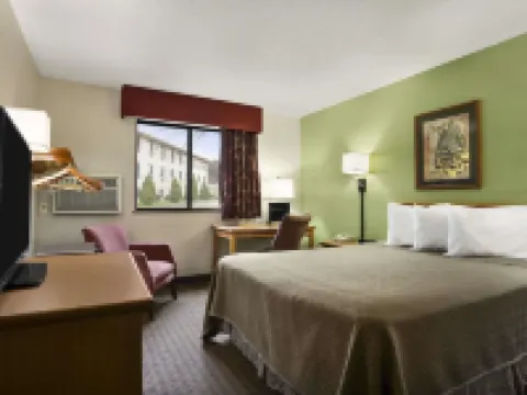 แทรเวิลลอดจ์ บายวินด์แฮม แบตเทิลครีก โรงแรมในCalhoun County