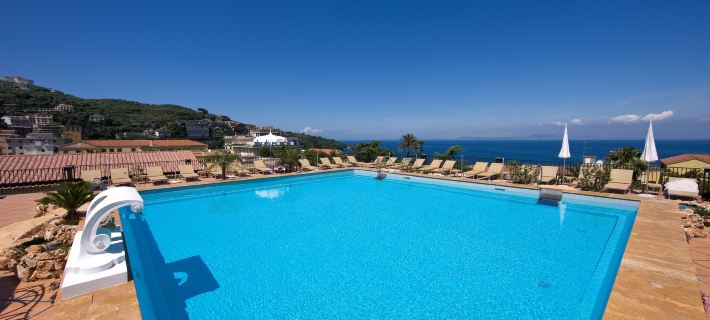 Grand Hotel la Favorita Hotels in Napoli