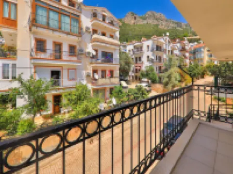 Duygu Apart โรงแรมในคาช