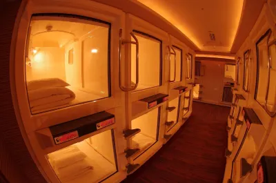 Capsule Inn Osaka (Male Only) Hotel a 