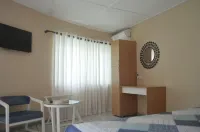 Sindola Safari Lodge - homestay