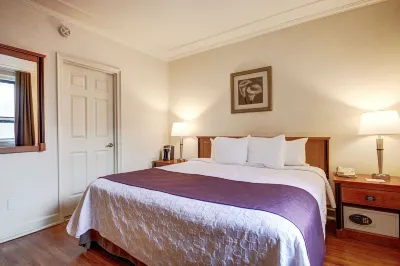 Hotel St-Denis โรงแรมใกล้โบสถ์ นอร์ท ดาม