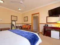 Centurion Golf Suites Boca Walk Hotels in Centurion