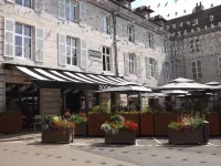 Le Comptoir du Voyageur Hôtels à : Poligny