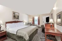 Baymont by Wyndham Hickory Отели в г. Хикори