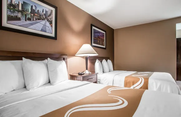 埃爾金I-90凱藝酒店