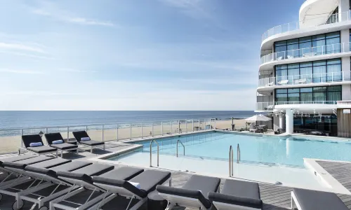 Wave Resort