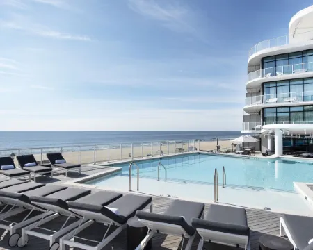 Wave Resort Hotels in Monmouth County