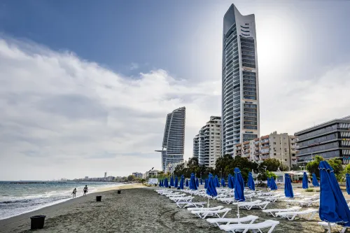 202 Mulberry Court- Elegant with Large Terrace