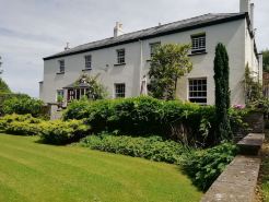 Buckley Farmhouse B & B