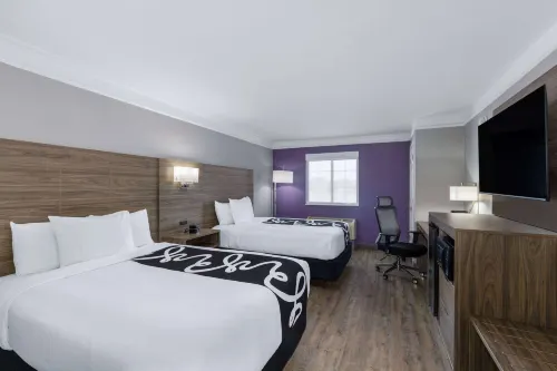 La Quinta Inn by Wyndham Kansas City Lenexa Hotels in Lenexa