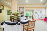 Goldenland Resort Hotels in Chok Chai