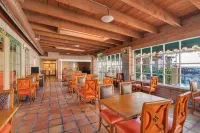 Clarion Inn - breakfast