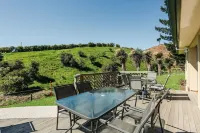 Hunters Moon Hotels in Mosgiel