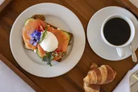 Four Points by Sheraton Munich Arabellapark - Kitchens