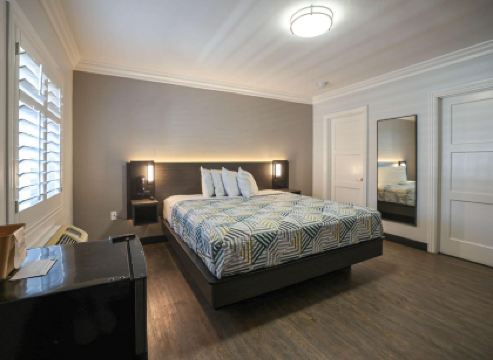 Motel 6 Tustin, CA – Orange County