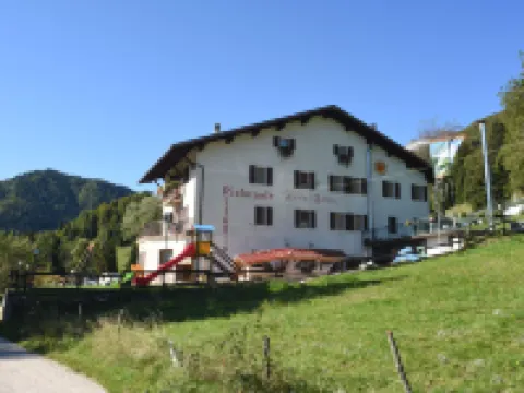 Rifugio Monte Baldo Hotels in Avio