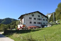 Rifugio Monte Baldo Hotels in Avio
