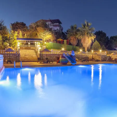 Temple Beach Hotel