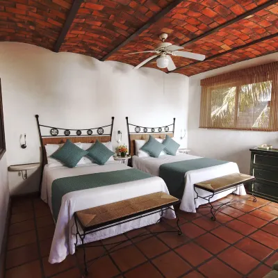 Los Milagros Hotel Отели рядом с достопримечательностью «Пляж Разводов»