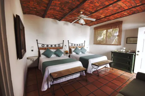 Los Milagros Hotel