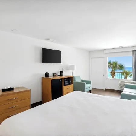 Chateau Beachfront Hotel, a by the Sea Resort