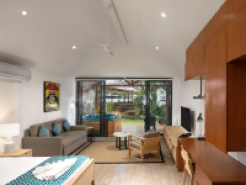 Coral Sea Resort & Casino Hotels in Honiara