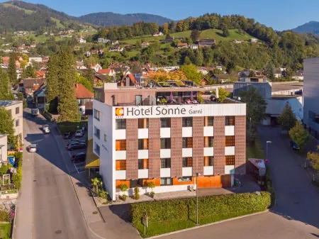 Sonne 1806 - Hotel am Campus Dornbirn Отели рядом с достопримечательностью «Schwarzenberger Pfarrkirche»