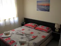 Aparthotel Vila Tufi Hoteles cerca de Velipojë