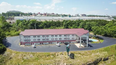 Rosebud Inn Hotels near Prehistoric Fossils