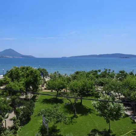 Zoe Seaside Resort