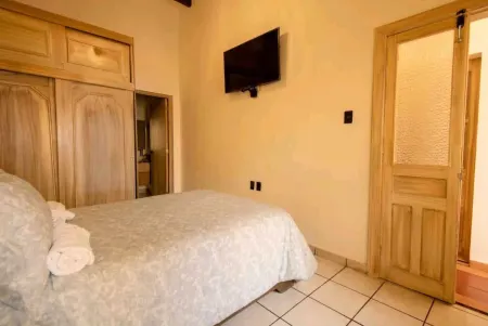 Room in Guest Room - Room 3 for 2 People, Double Bed