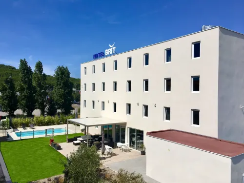 Brit Hotel Martigues Nord Hotels in Saint-Mitre-les-Remparts