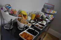 Cartref Guest House - servizio colazione