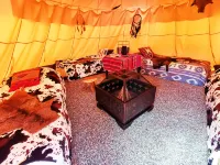 Teepee Camp Lounky Hotels in Vědomice