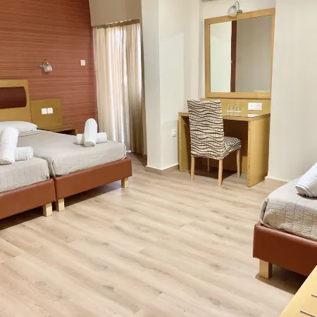 Hotel Flisvos