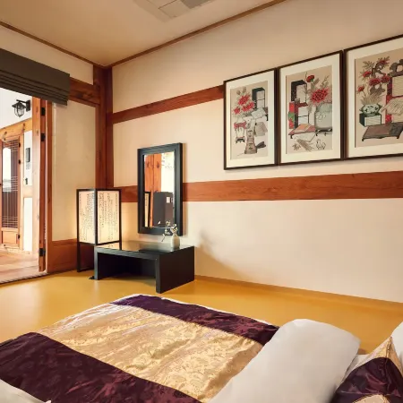 Hanok Stay Namwonyechon by Kensington