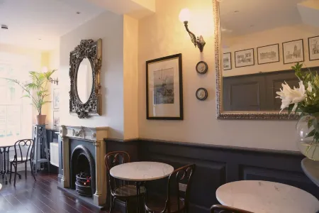 Number 8 the Townhouse